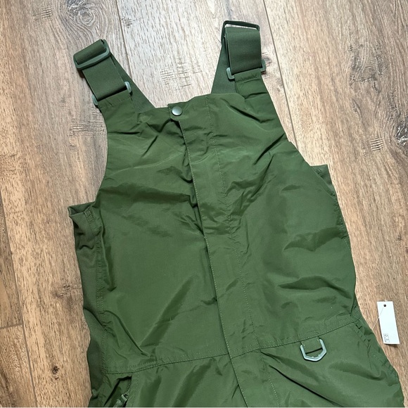 NEW! Women’s Snow Bib, Olive Green, Amazon Essentials, Adjustable, Medium - Picture 2 of 12
